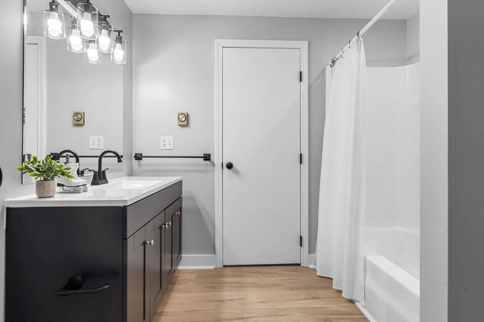 29 Cunningham Drive Derry NH 03038