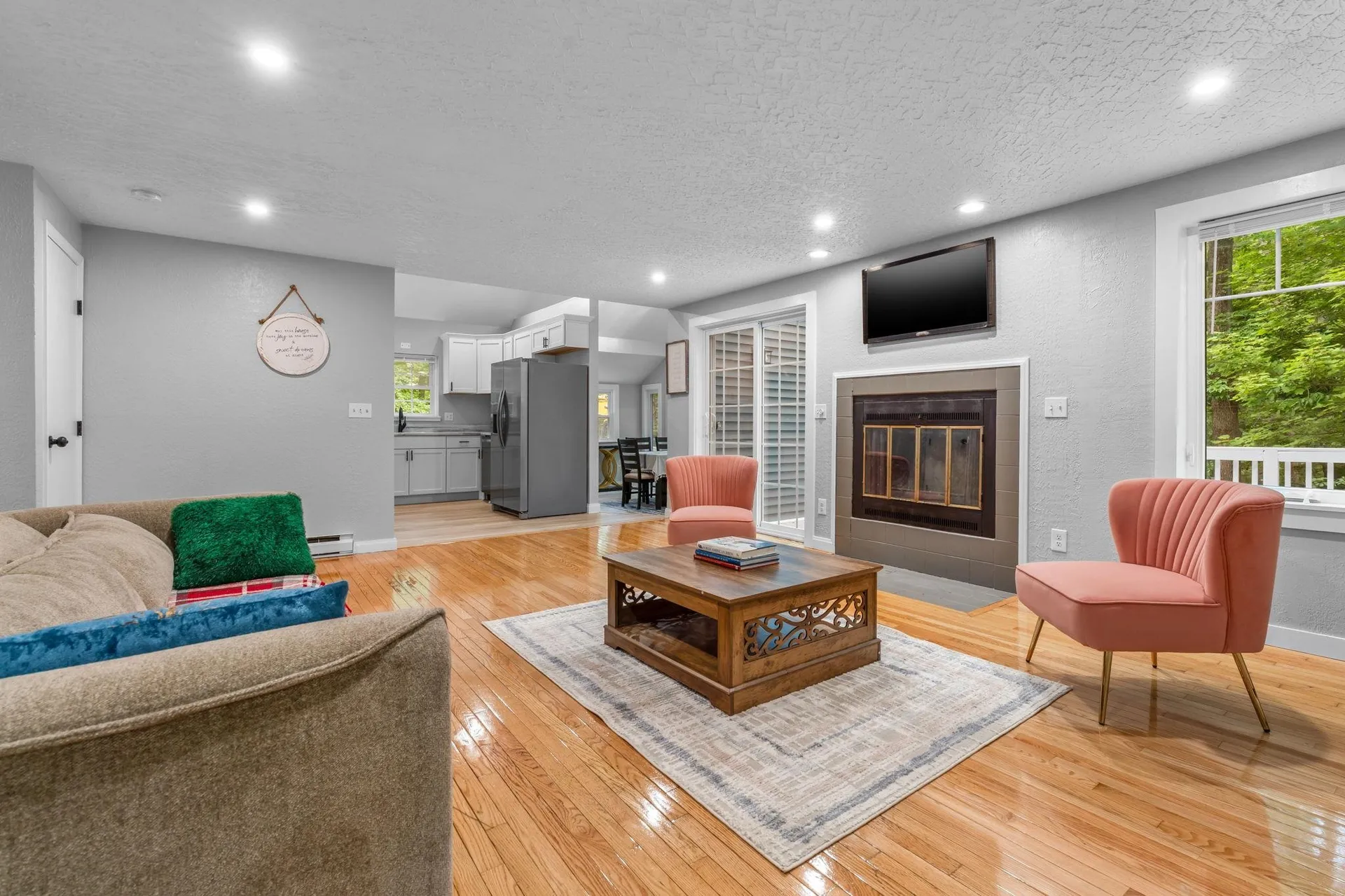 29 Cunningham Drive Derry NH 03038