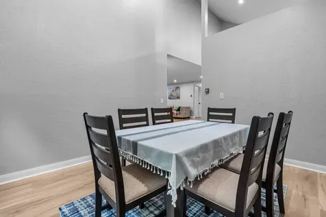 29 Cunningham Drive Derry NH 03038
