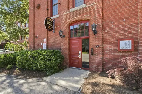 470 Silver Street Manchester NH 03103