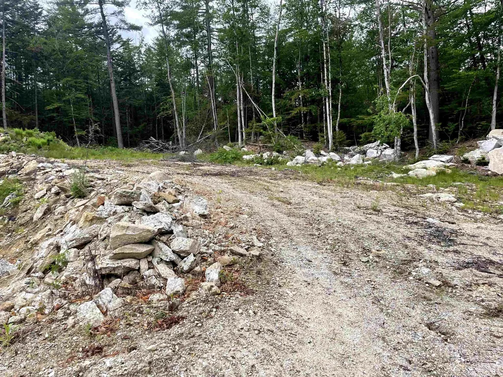 40 Hominy Pot Road Sutton NH 03221