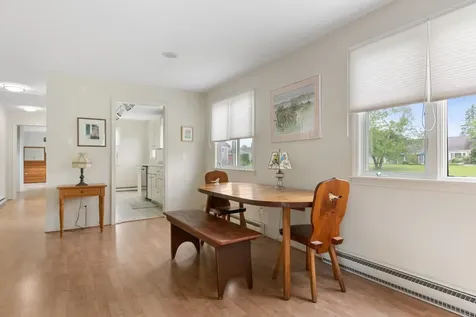 49 Hilltop Place New London NH 03257