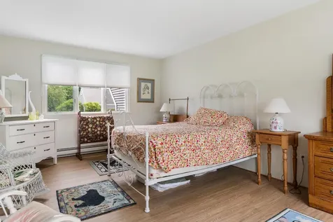 49 Hilltop Place New London NH 03257