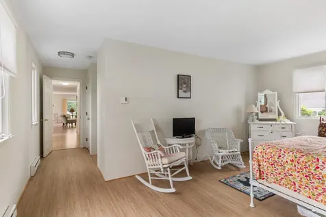 49 Hilltop Place New London NH 03257