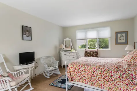49 Hilltop Place New London NH 03257
