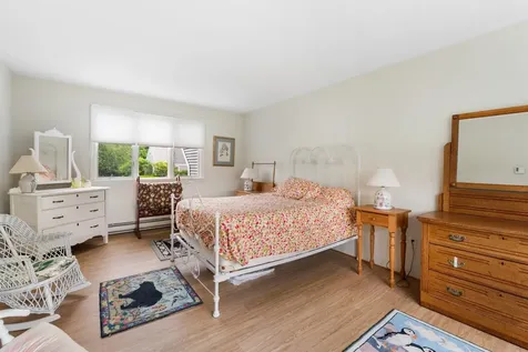 49 Hilltop Place New London NH 03257