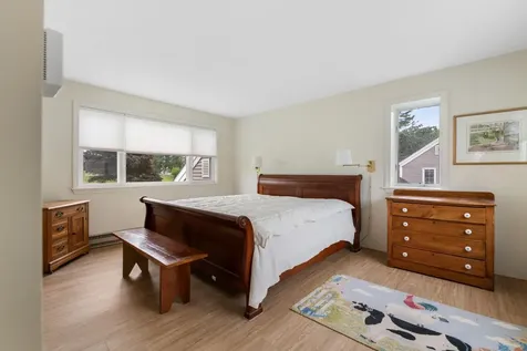 49 Hilltop Place New London NH 03257