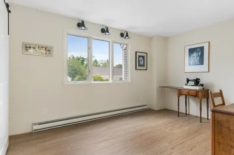 49 Hilltop Place New London NH 03257