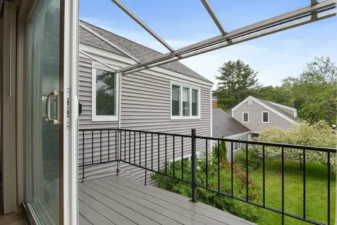 49 Hilltop Place New London NH 03257