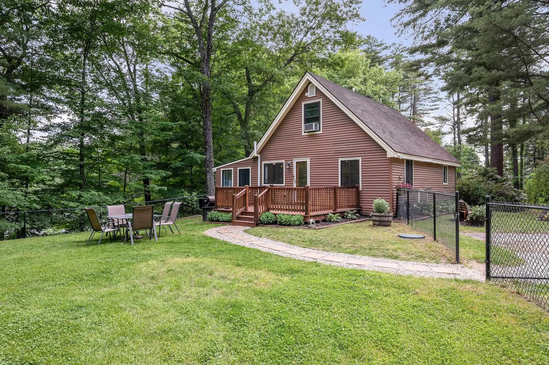 32 Honor Roll Road Pelham NH 03076