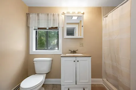 32 Honor Roll Road Pelham NH 03076