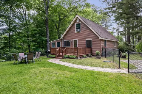 32 Honor Roll Road Pelham NH 03076