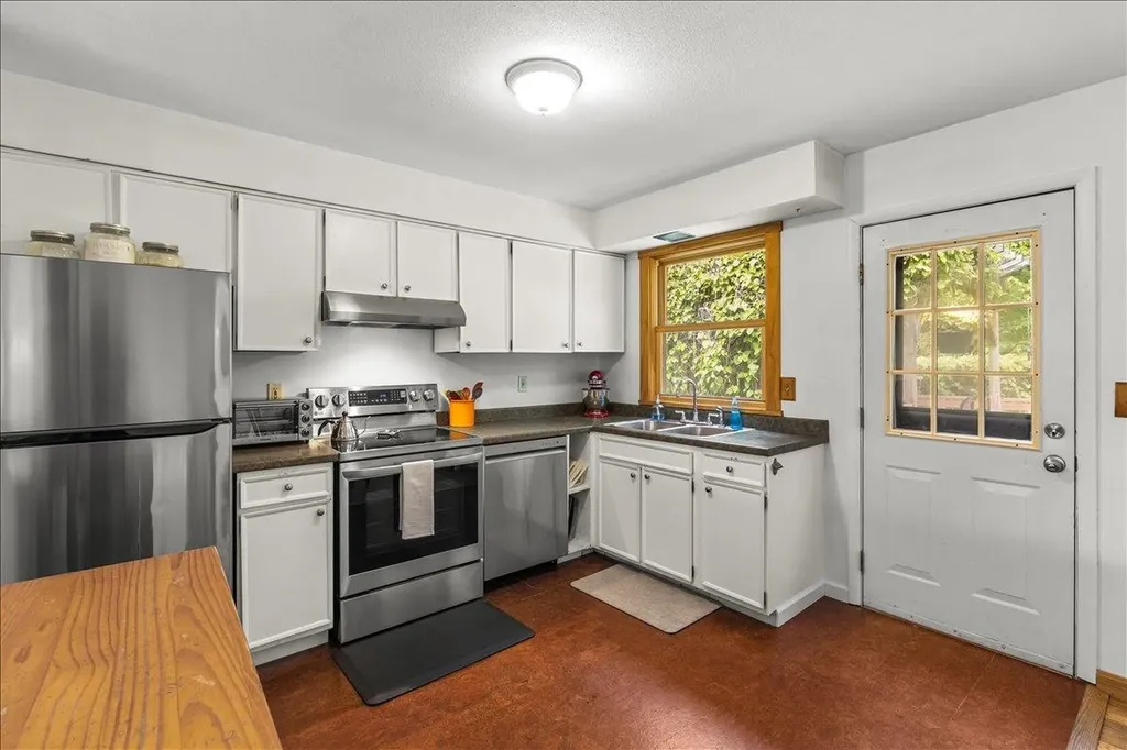 175 Rocky Ridge Circle St. George VT 05495