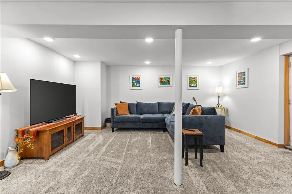175 Rocky Ridge Circle St. George VT 05495