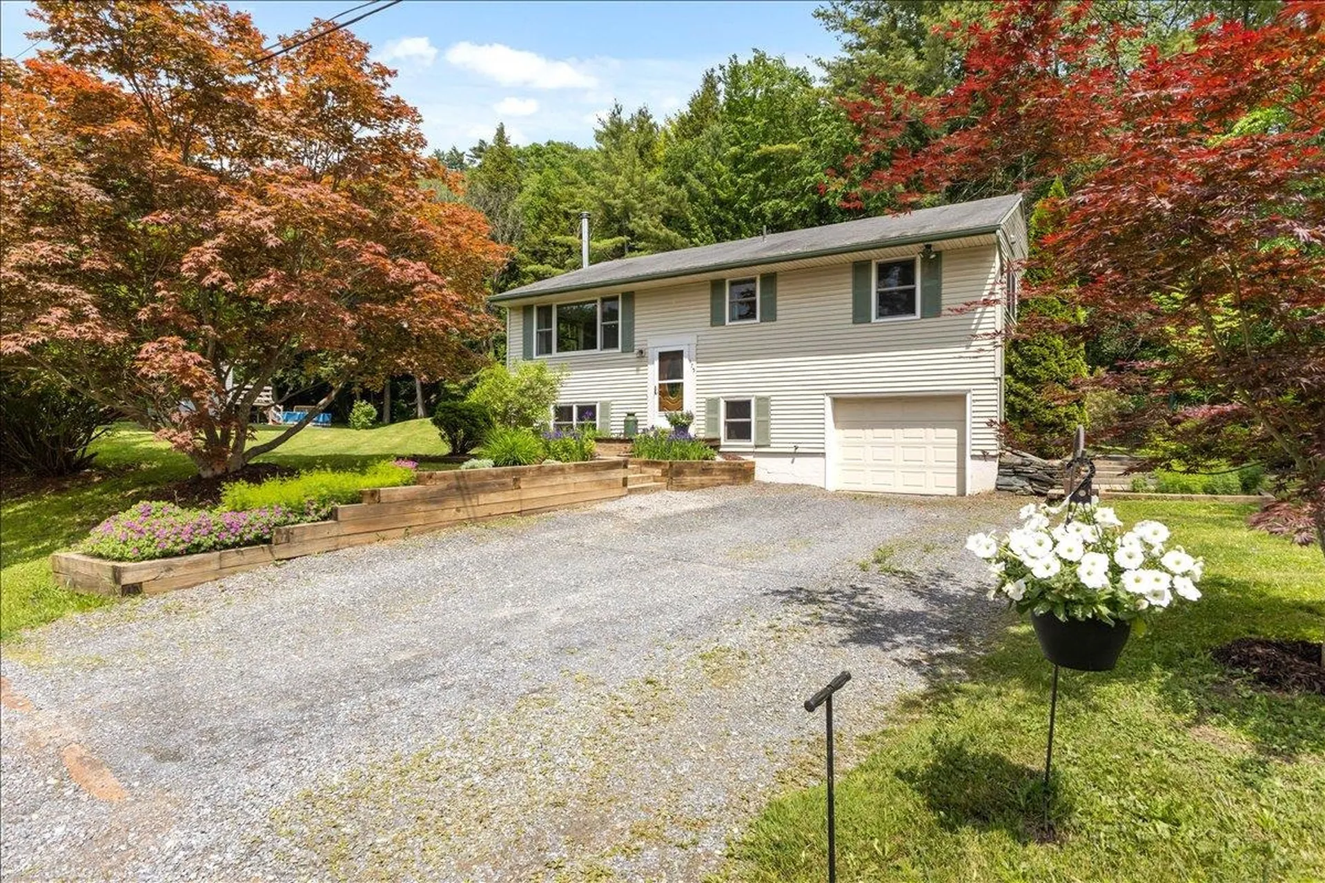 175 Rocky Ridge Circle St. George VT 05495
