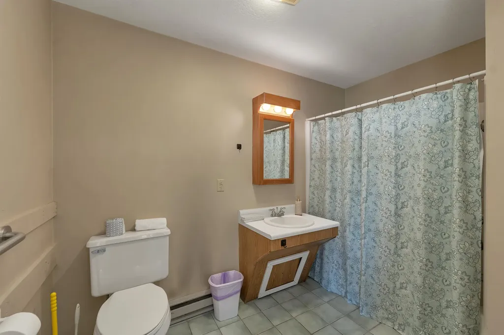 115 Weirs Road Gilford NH 03249