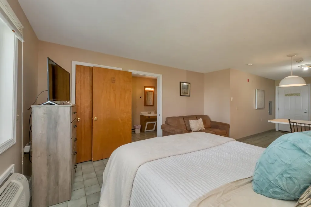 115 Weirs Road Gilford NH 03249