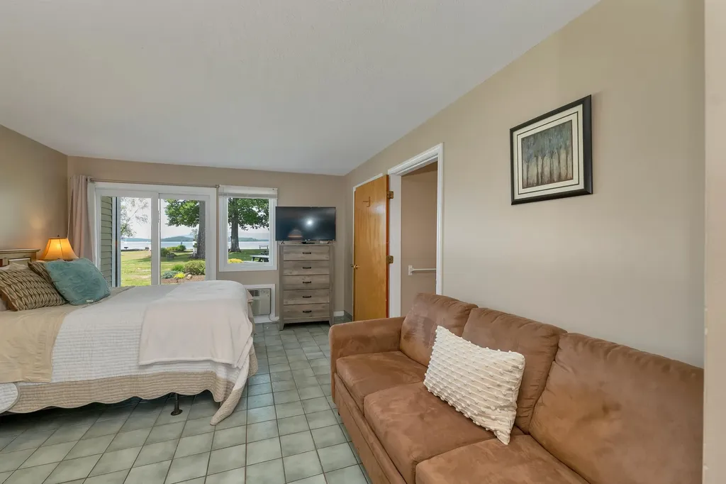 115 Weirs Road Gilford NH 03249