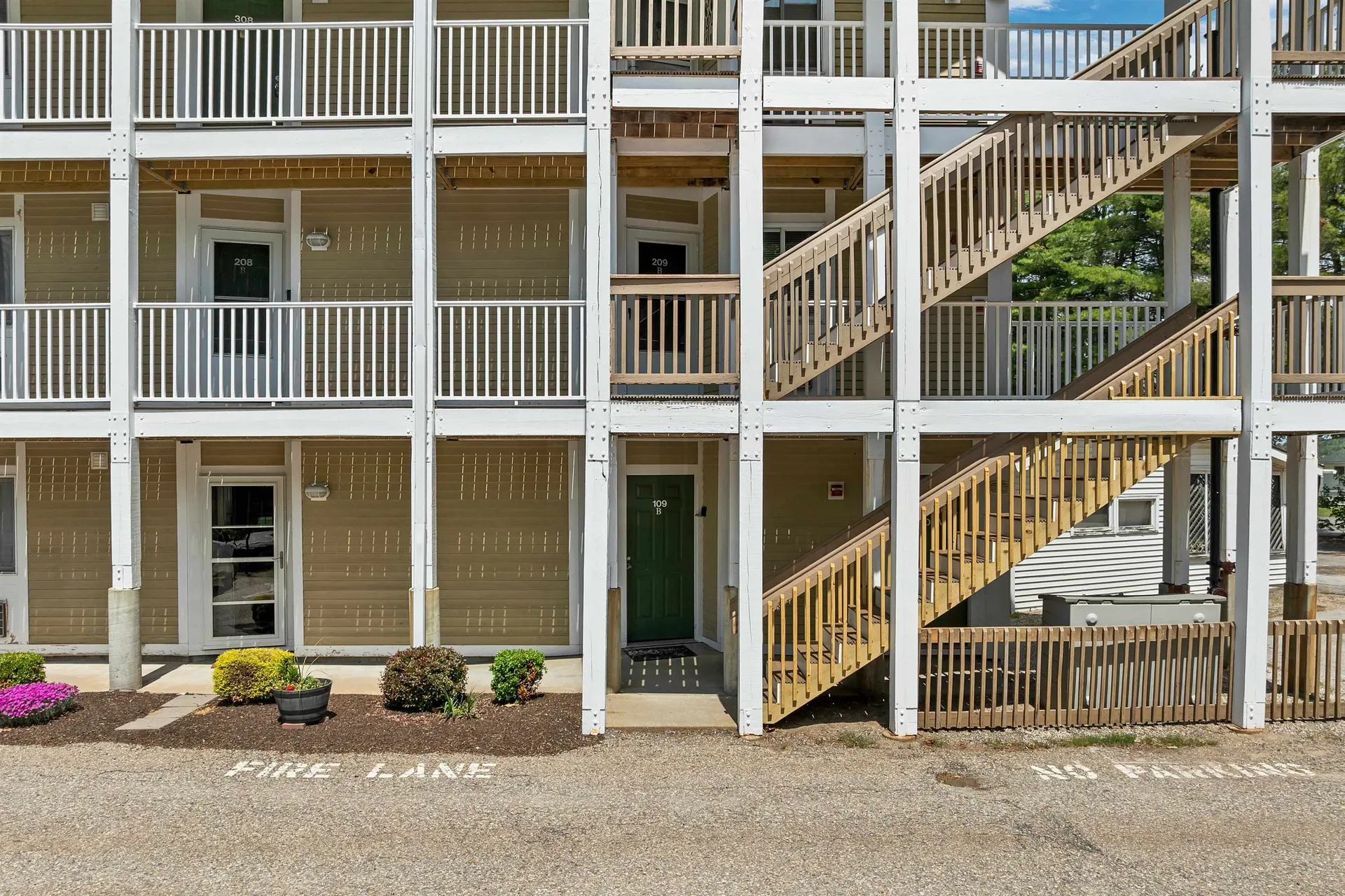 115 Weirs Road Gilford NH 03249