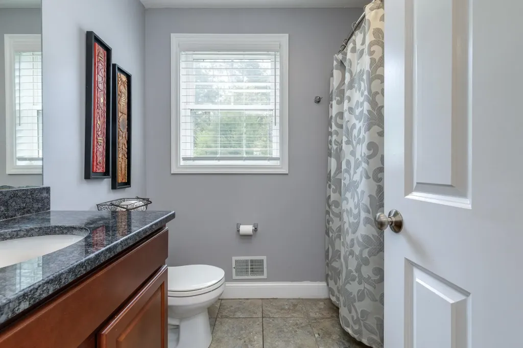 130 West Ridge Circle Hopkinton NH 03229