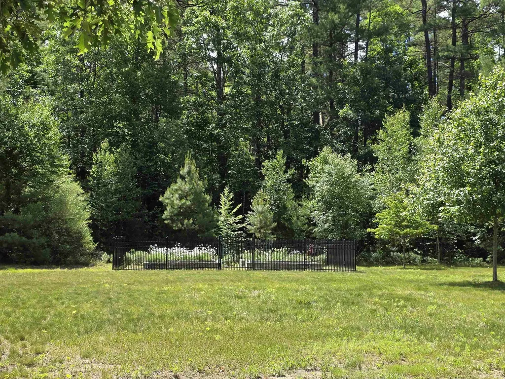 130 West Ridge Circle Hopkinton NH 03229