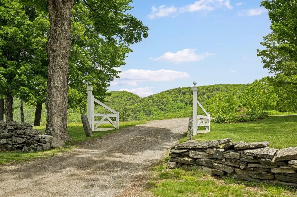 874 Middletown Road Grafton VT 05146