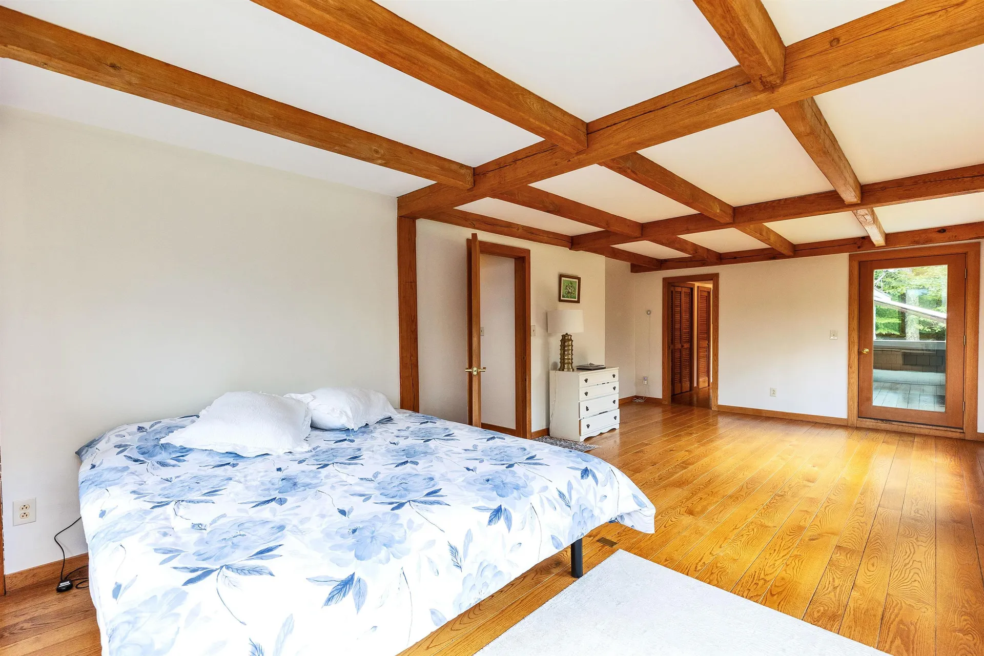 182 Mccoy Road Sharon NH 03458