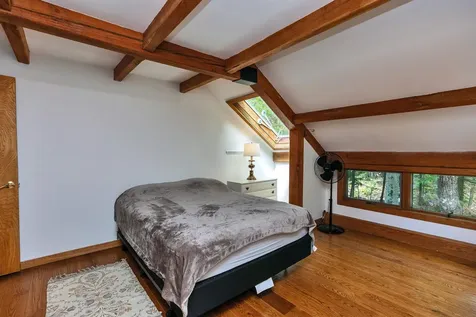 182 Mccoy Road Sharon NH 03458
