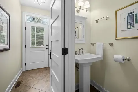 5 Tudor Drive Kittery ME 03904