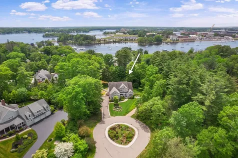 5 Tudor Drive Kittery ME 03904