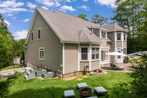 5 Tudor Drive Kittery ME 03904