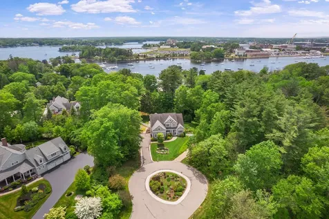 5 Tudor Drive Kittery ME 03904