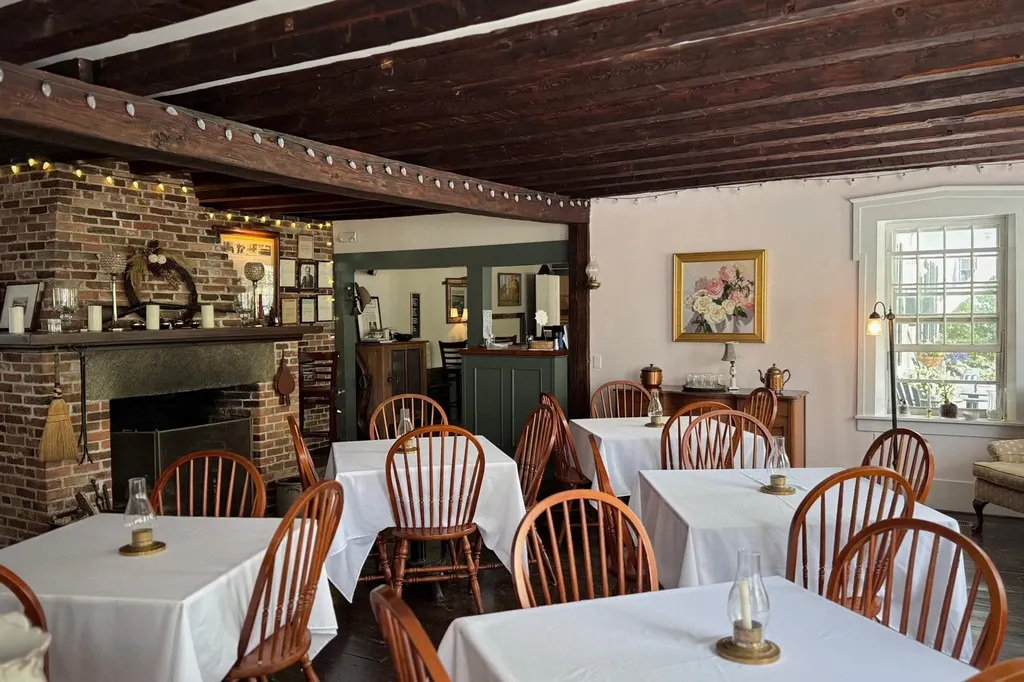 4 Court Street Newfane VT 05345