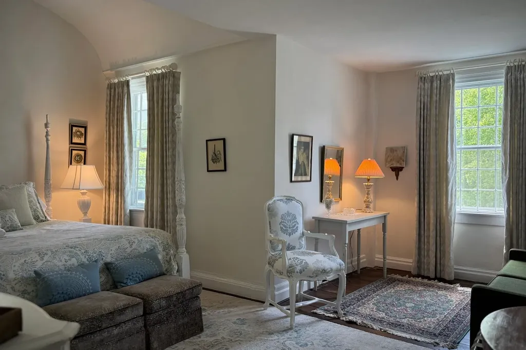 4 Court Street Newfane VT 05345