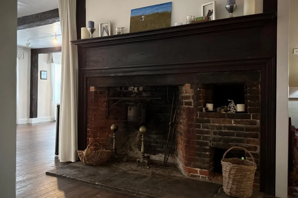 4 Court Street Newfane VT 05345