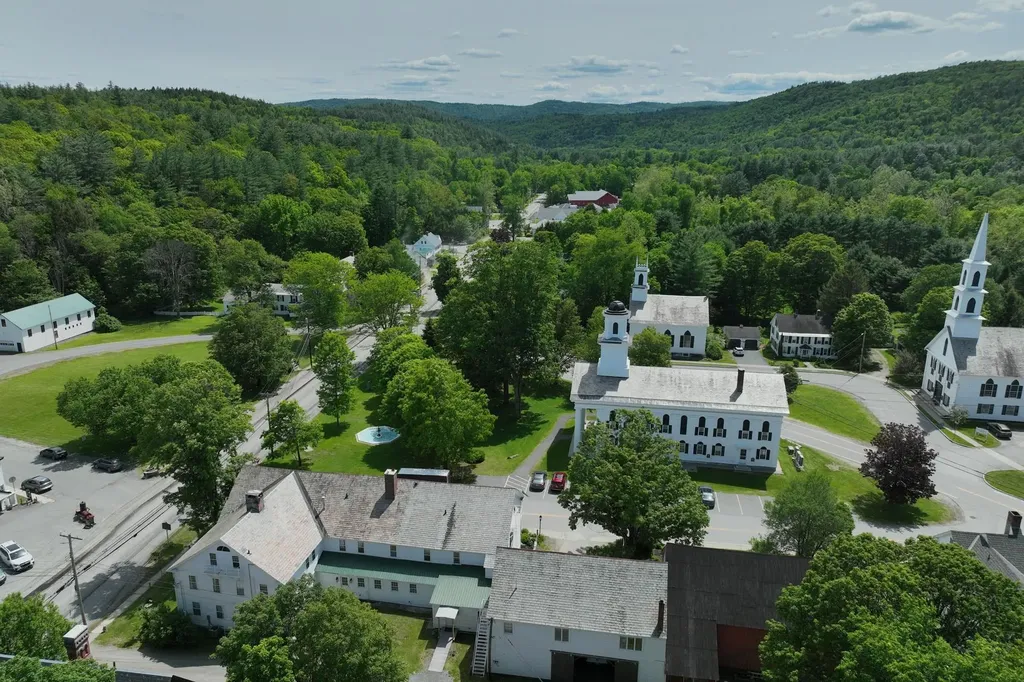 4 Court Street Newfane VT 05345