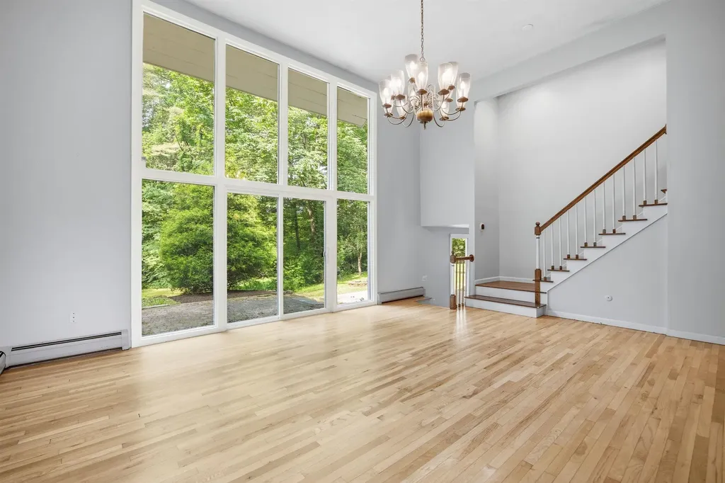 135 Lower Straw Road Hopkinton NH 03229