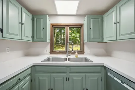 135 Lower Straw Road Hopkinton NH 03229
