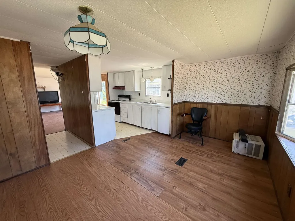136 Seventh Street Colchester VT 05466