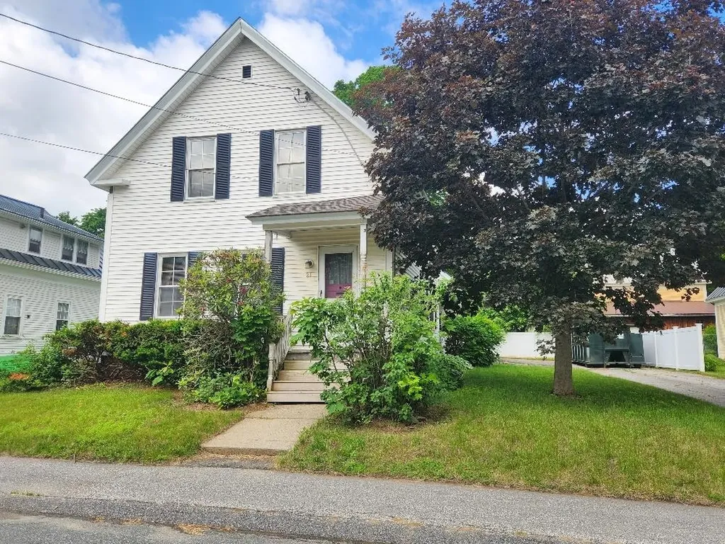 21 Henry Street Claremont NH 03743