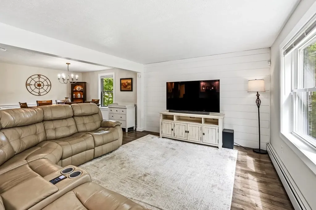 163 Nottingham Road Deerfield NH 03037