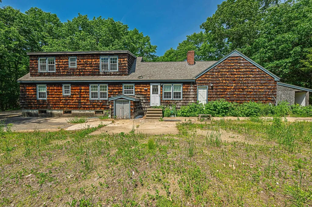 7 Squamscott Road Stratham NH 03885