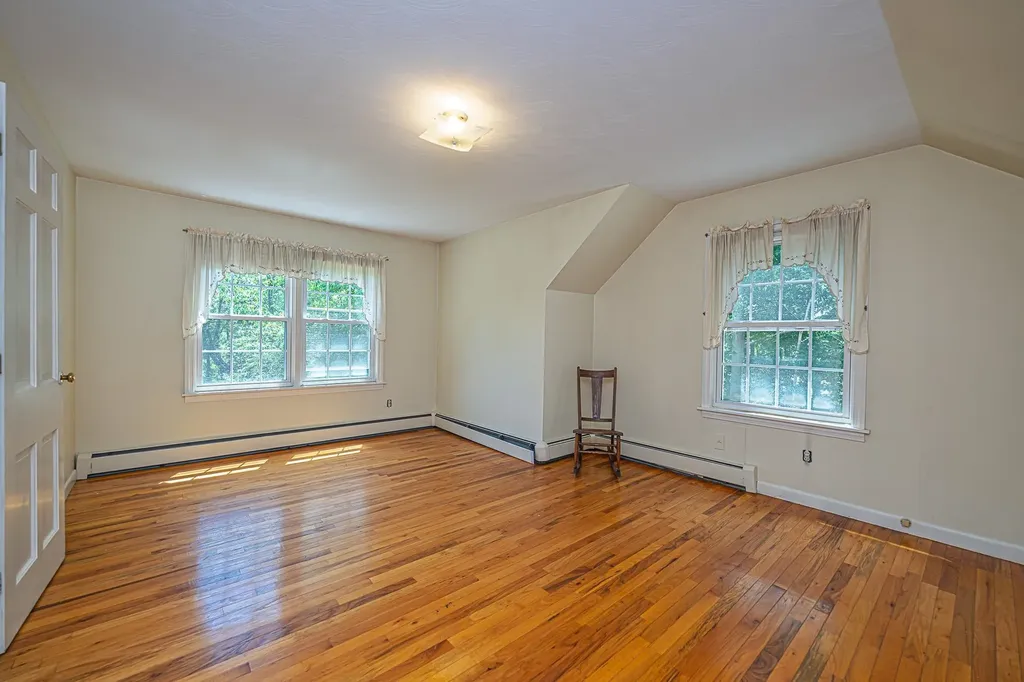 7 Squamscott Road Stratham NH 03885