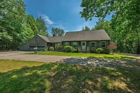 7 Squamscott Road Stratham NH 03885