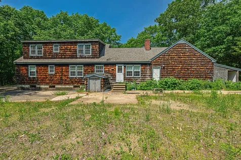 7 Squamscott Road Stratham NH 03885
