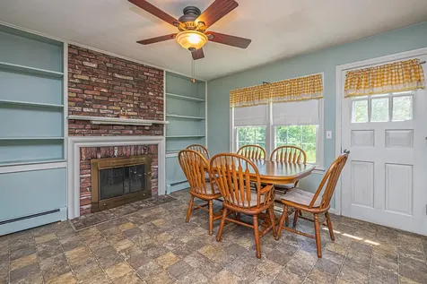 7 Squamscott Road Stratham NH 03885