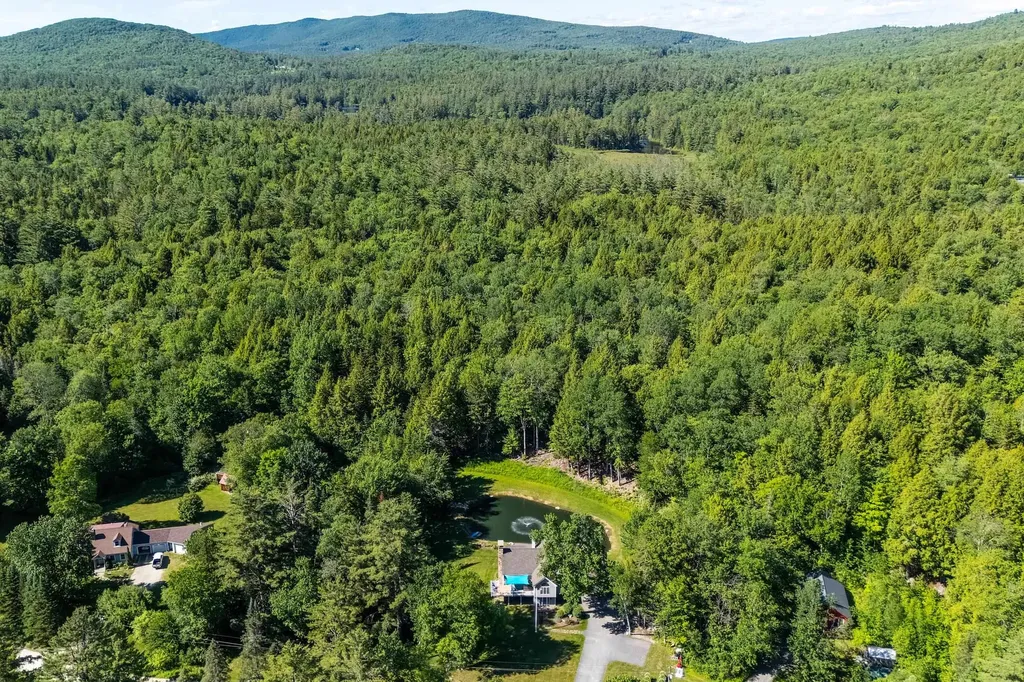 157 Old Sawmill Road Londonderry VT 05148