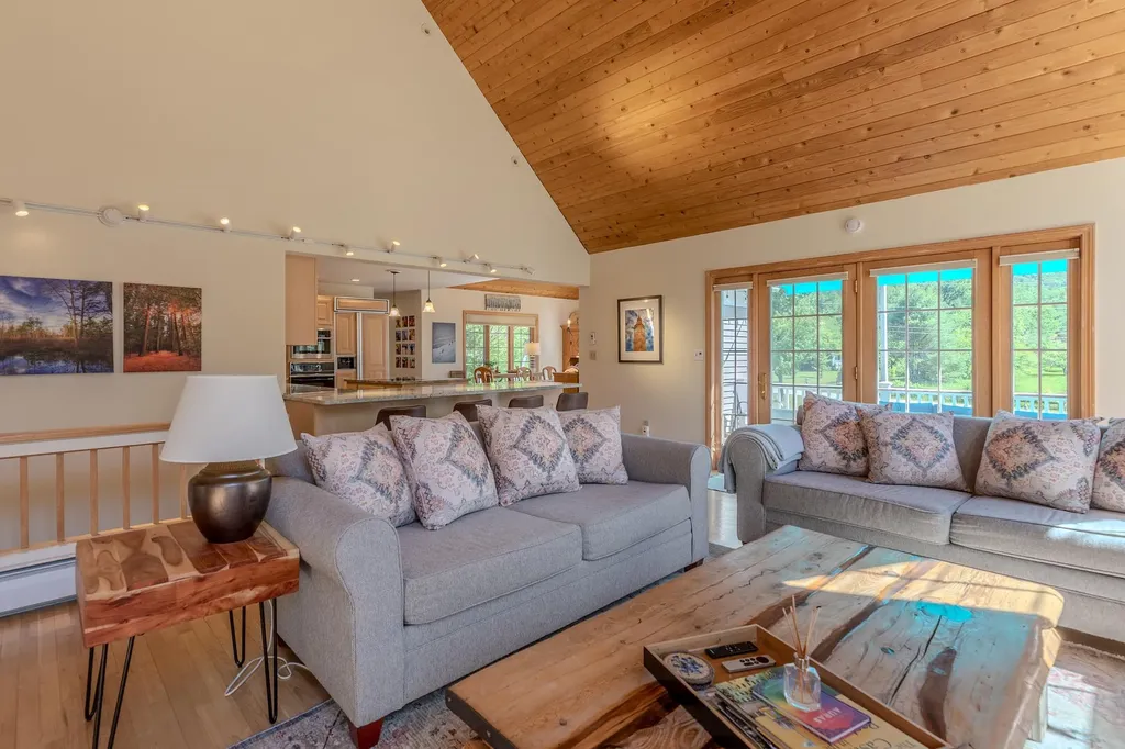 157 Old Sawmill Road Londonderry VT 05148