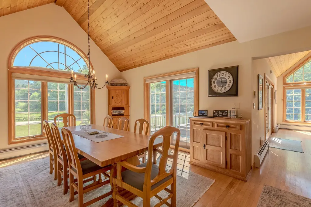 157 Old Sawmill Road Londonderry VT 05148