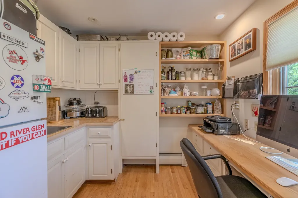 157 Old Sawmill Road Londonderry VT 05148